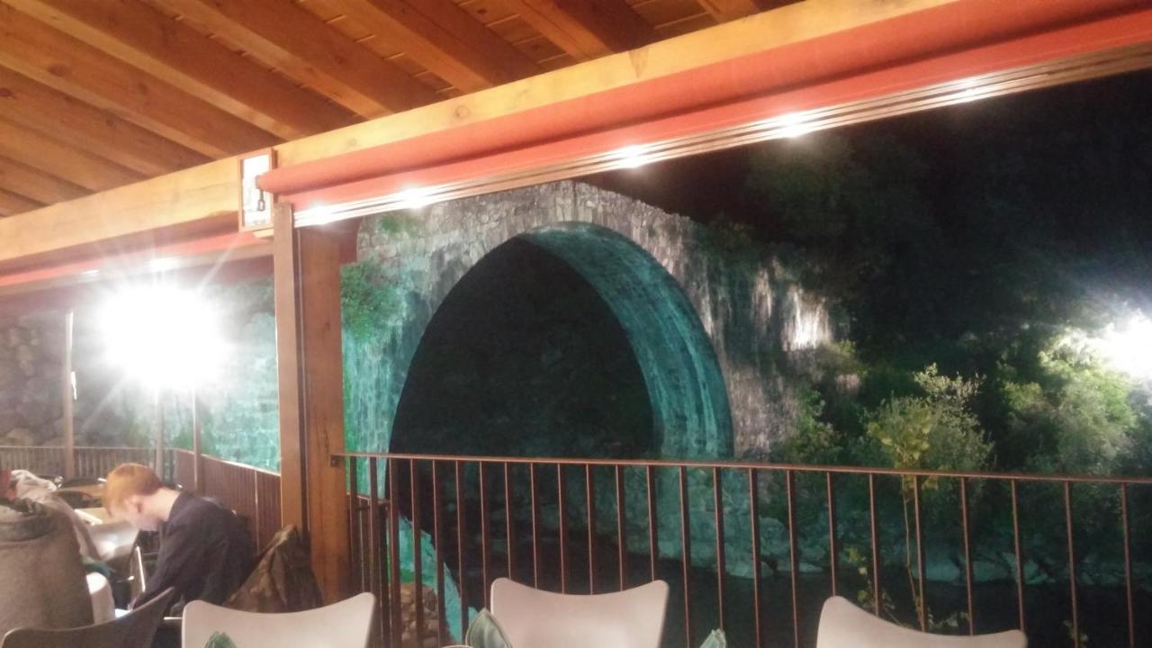 La Cochera Madrigal de la Vera Luaran gambar